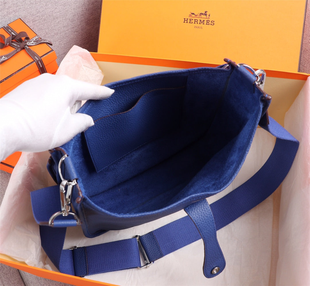 Hermès Evelyne III PM Blue Taurillon Clemence Leather Shoulder Bag