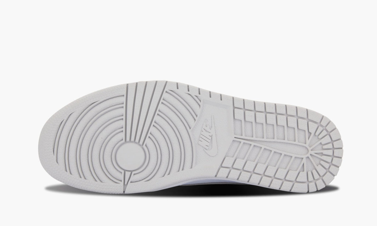 Air Jordan 1 Retro Low OG "White / Neutral Grey – 2015 Release"