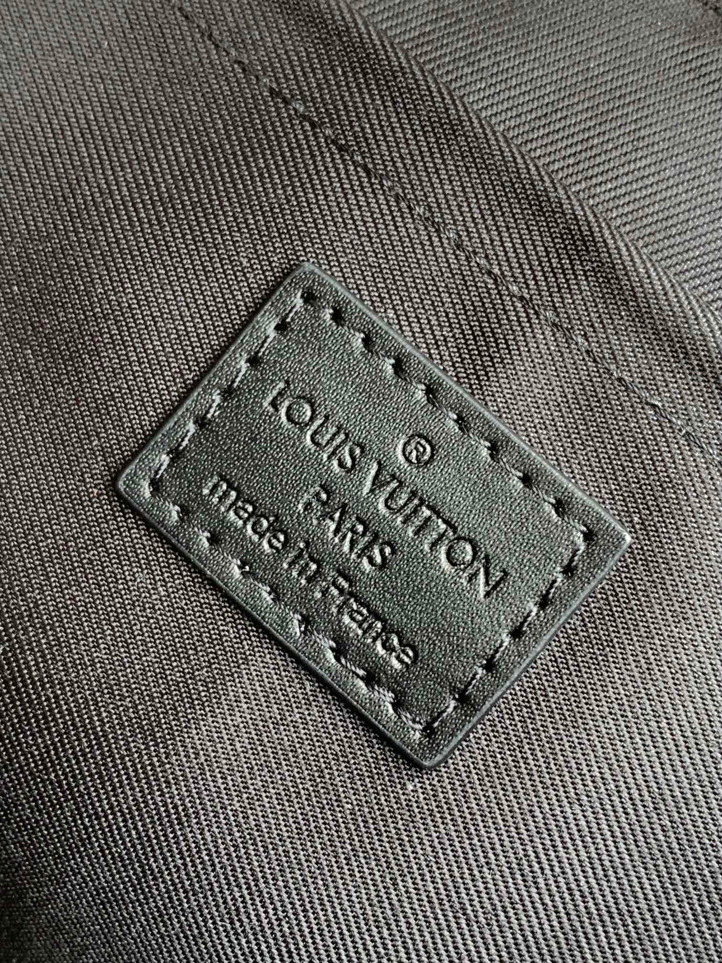 Louis Vuitton Steamer Wearable Wallet - Black Monogram Taurillon Leather