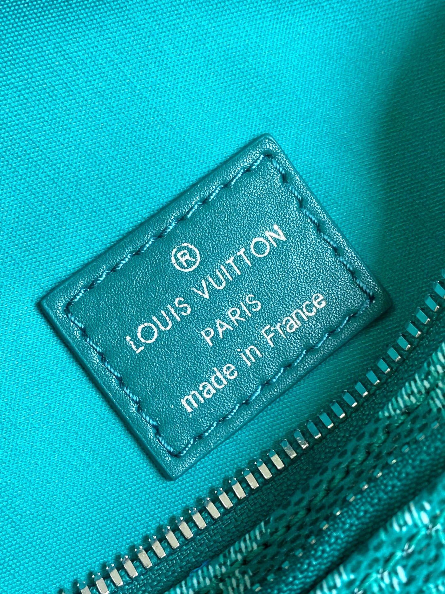 Louis Vuitton Discovery Bumbag Monogram Heritage Green