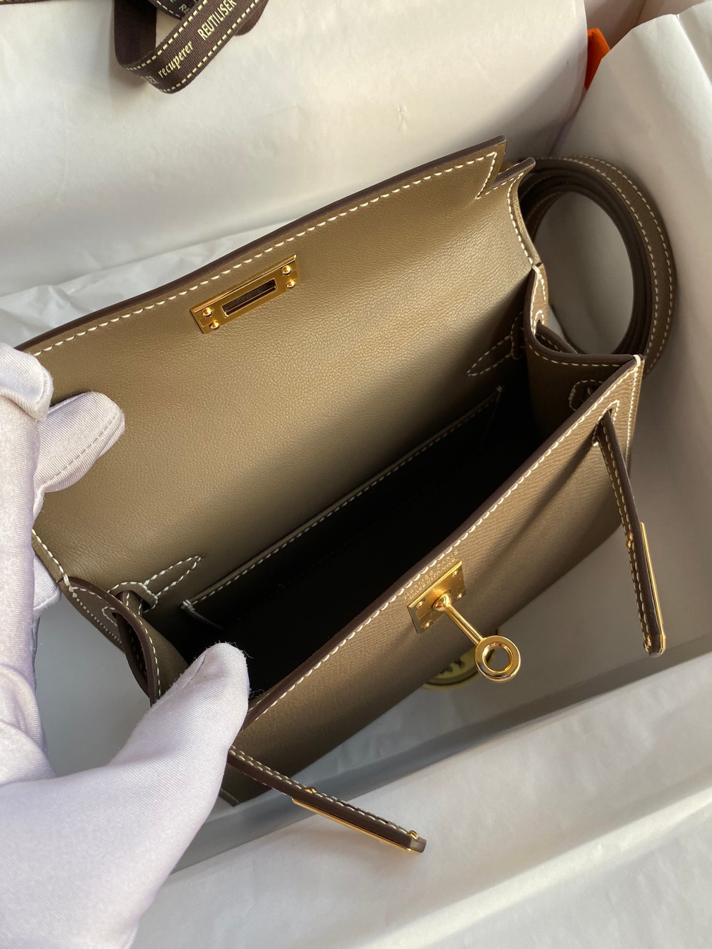 Hermès Mini Kelly II 20 Sellier Epsom Etoupe Gold Hardware Handbag