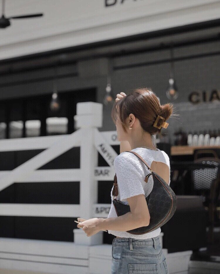 Gucci Ophidia Small GG Supreme Crescent Shoulder Bag