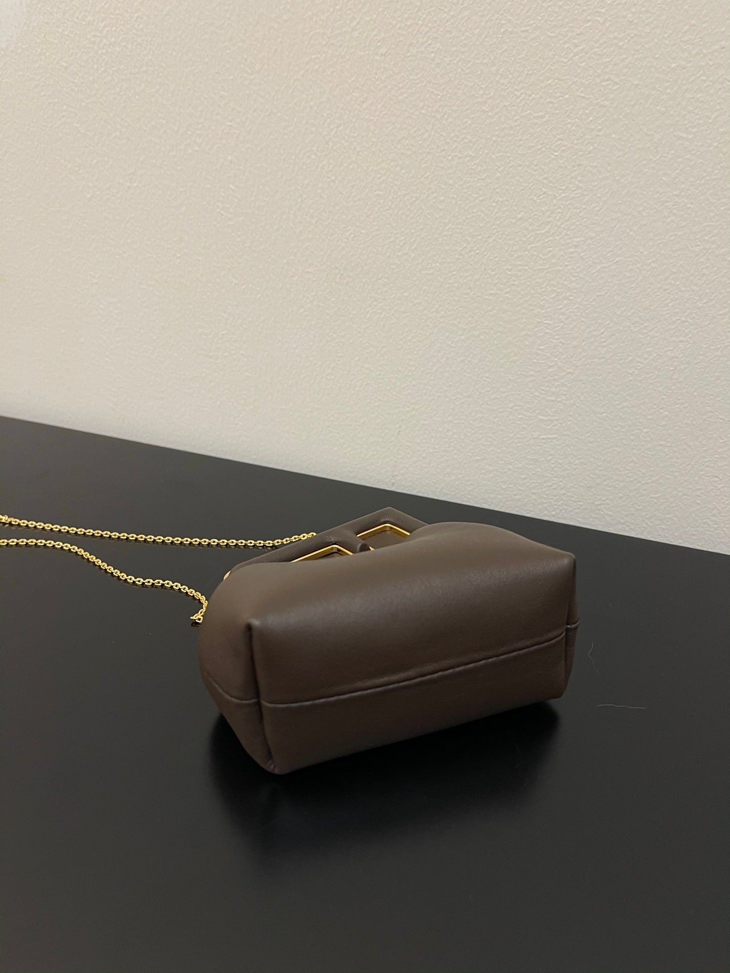 Vintage Style Brown Mini Frame Bag with Gold Chain Strap - Kiss Lock Crossbody Pouch