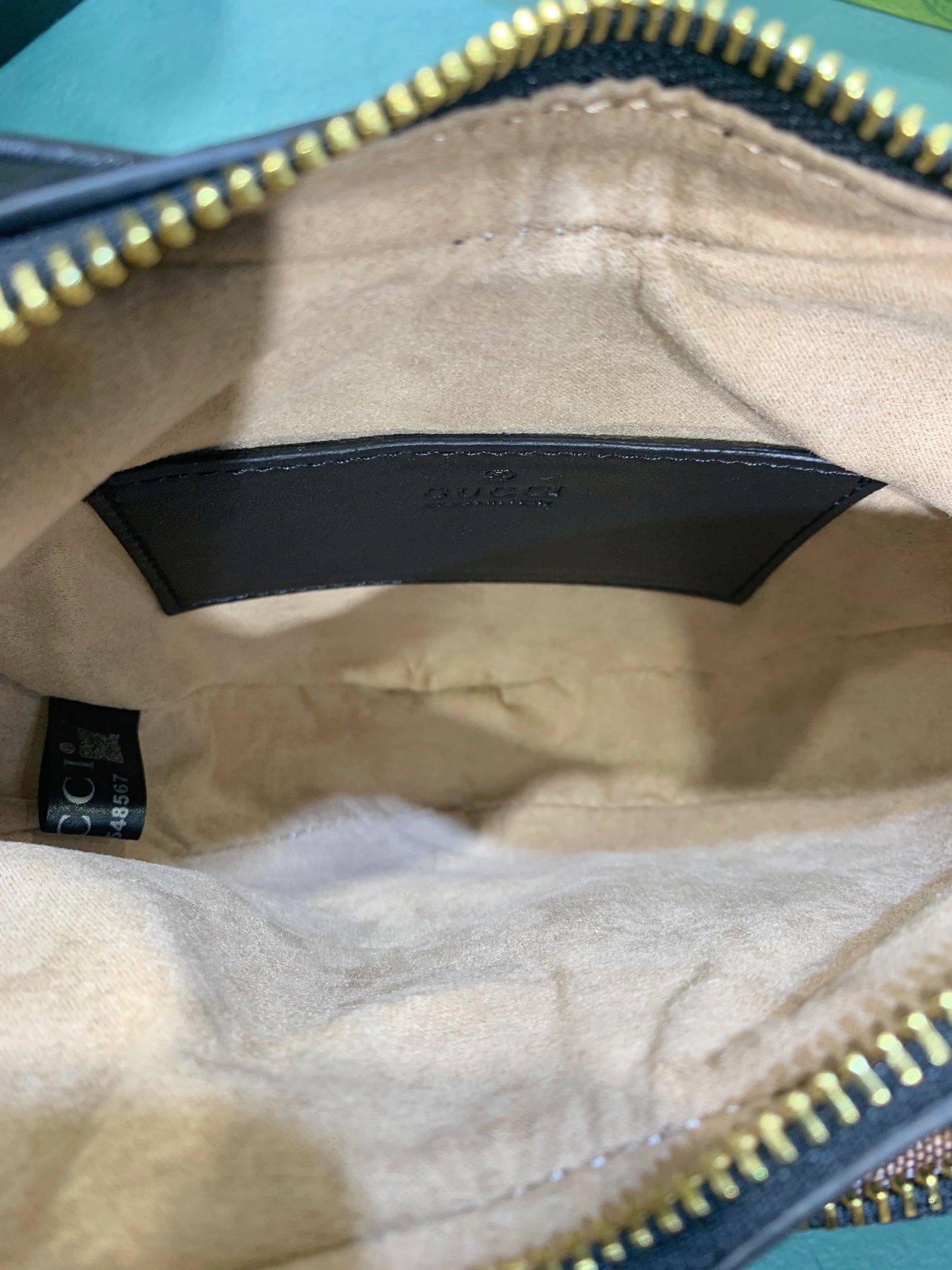 Gucci GG Marmont Heart-Shaped Quilted Leather Shoulder Bag - Black
