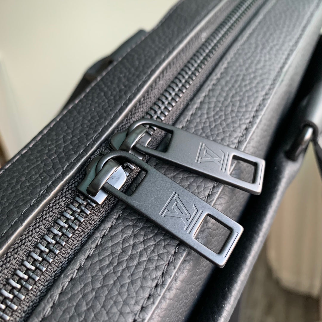 Louis Vuitton Black Taiga Leather Porte-Documents Business Briefcase