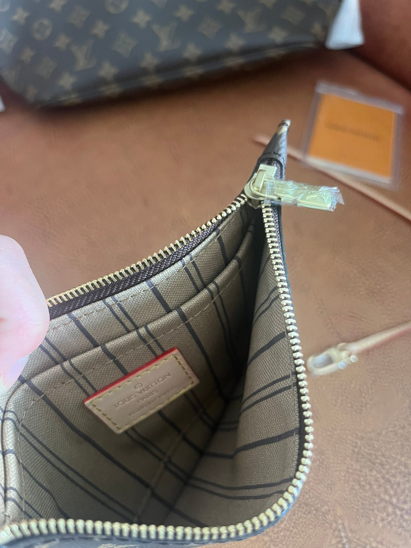 Louis Vuitton Neverfull MM Monogram Canvas Tote Bag with Pouch