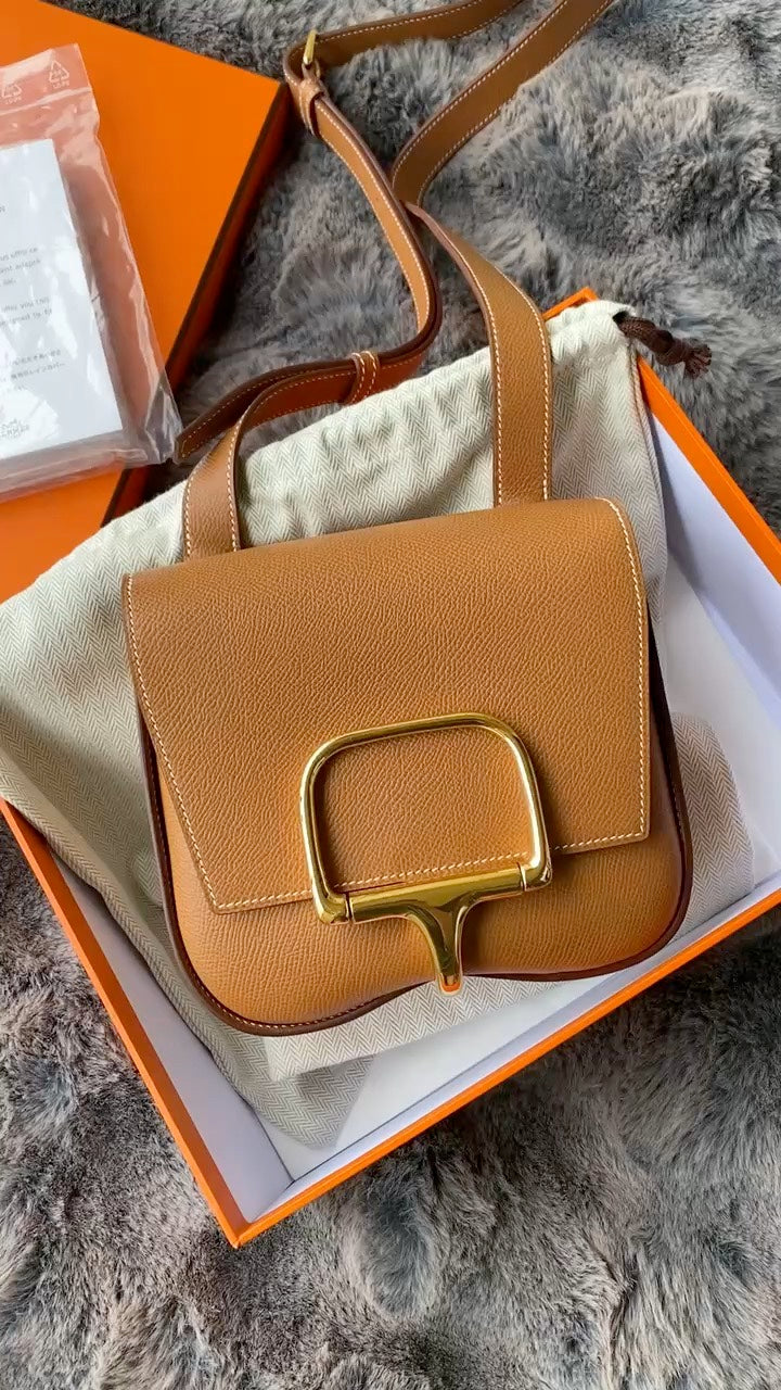 Hermès Geta Bag in Gold Epsom Leather with Gold Hardware