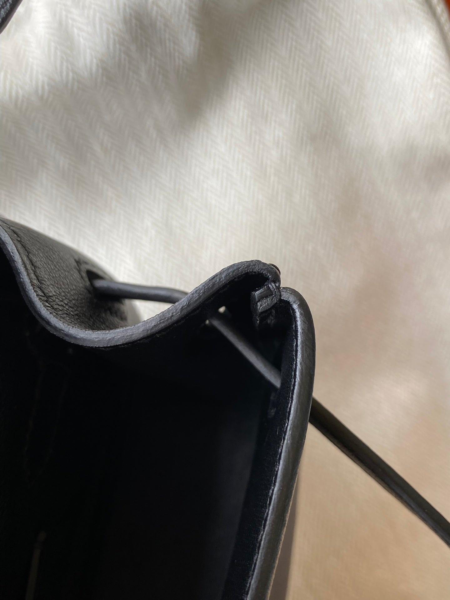 Hermès Kelly Moove Bag - Black Swift Leather with Palladium Hardware