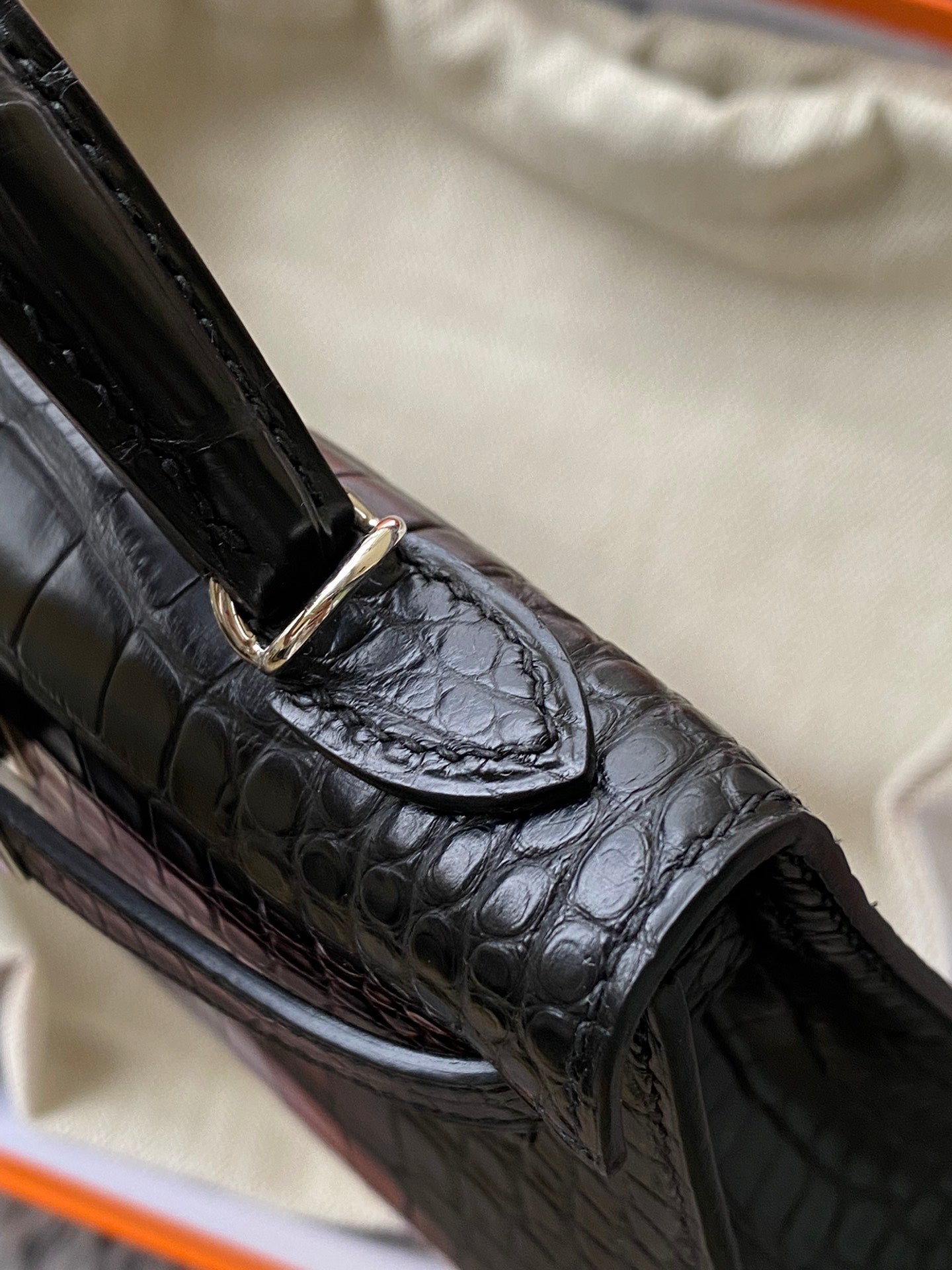 Luxury Black Crocodile Leather Top Handle Bag - Mini Kelly Style Handbag with Silver Hardware