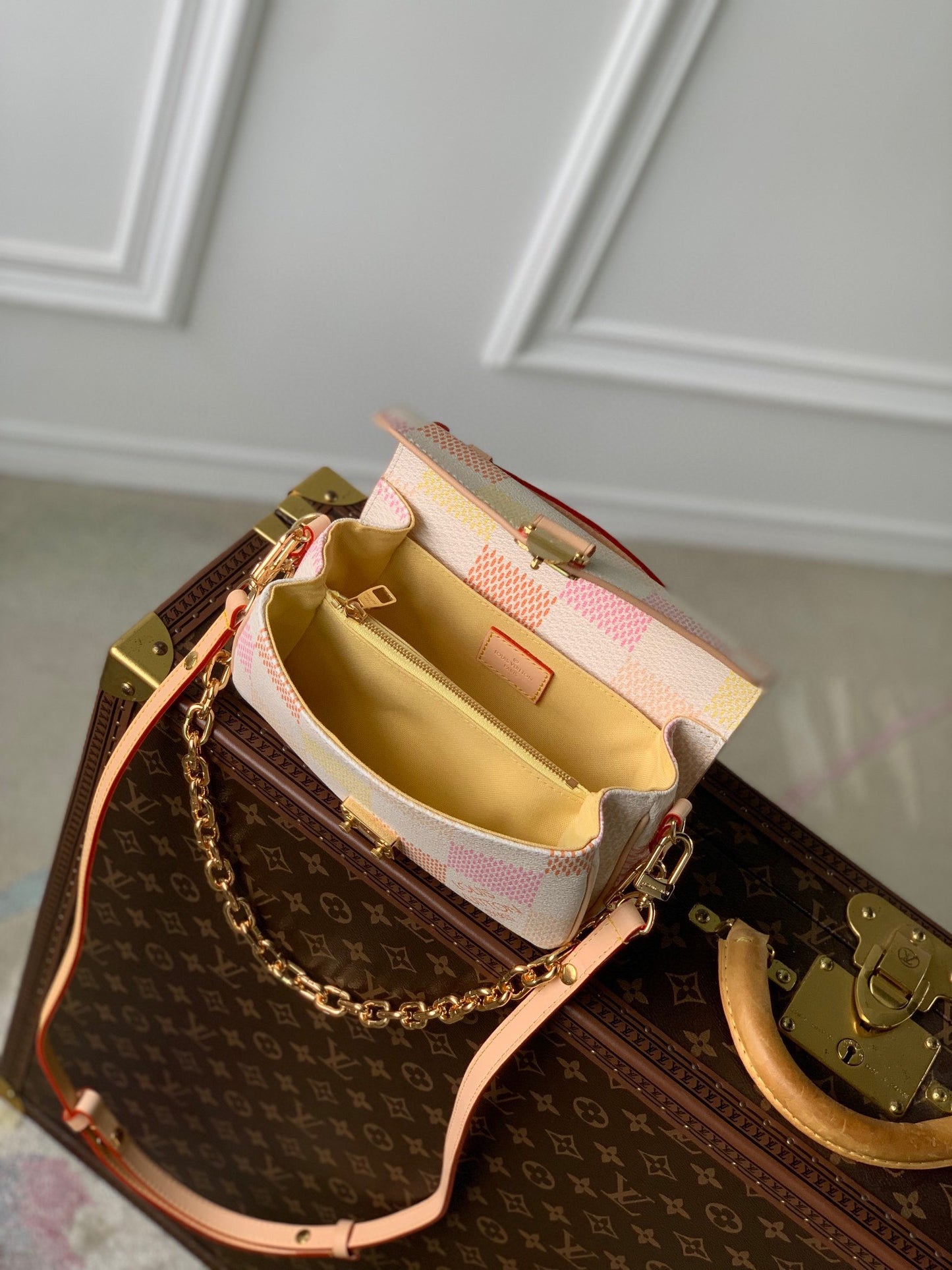 Louis Vuitton Pochette Métis East West Damier Lichen Shoulder Bag