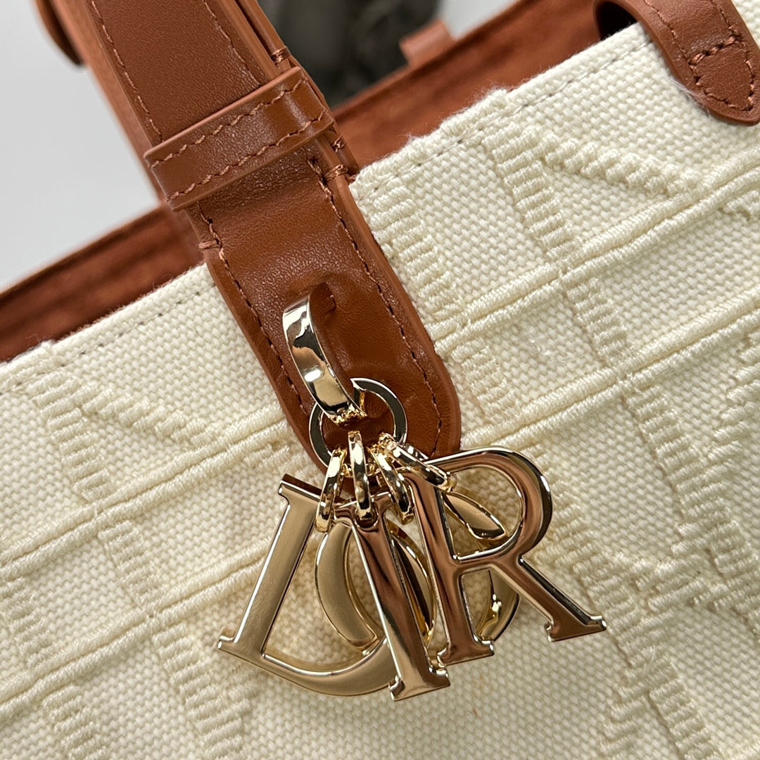Elegant Quilted Canvas Tote Bag with Brown Leather Handles - Cream White