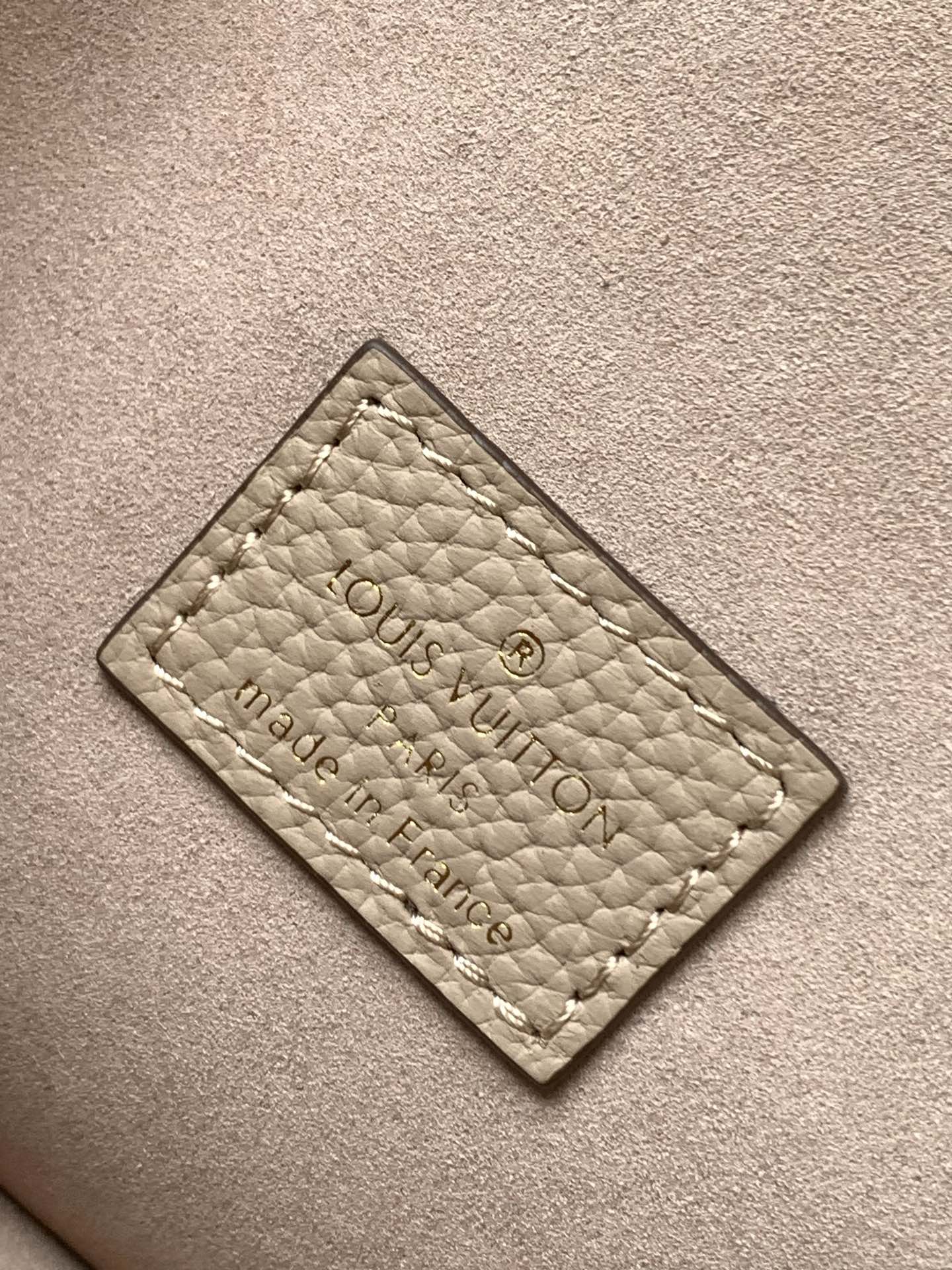 Louis Vuitton Diane Monogram Empreinte Leather Shoulder Bag - Tourterelle / Crème