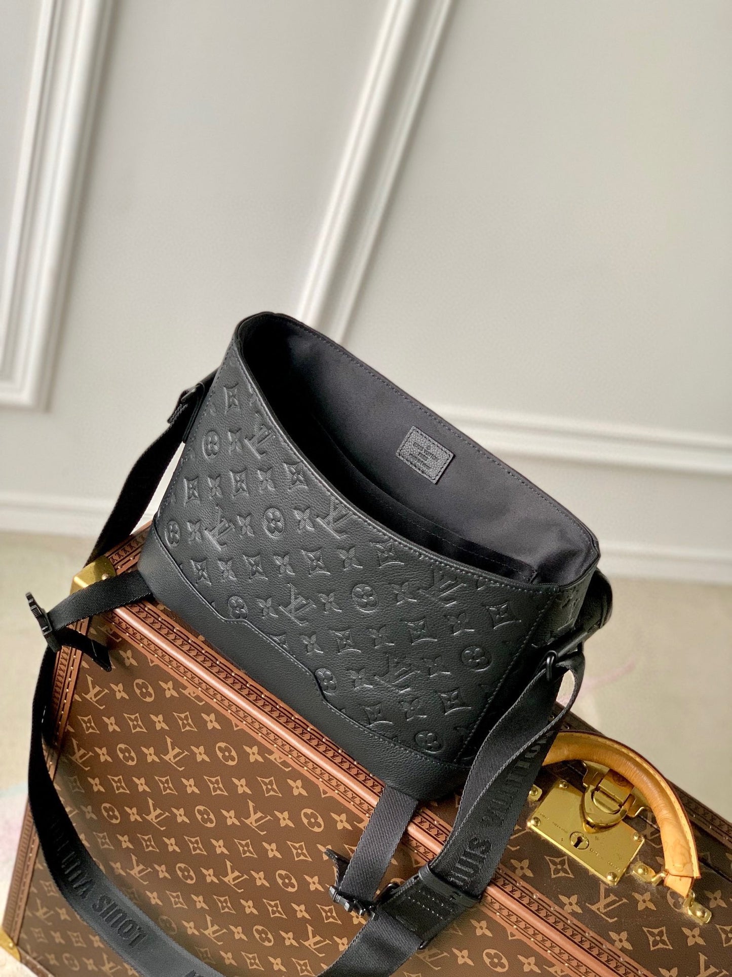Louis Vuitton Messenger Bag - Monogram Shadow Leather - Black Crossbody
