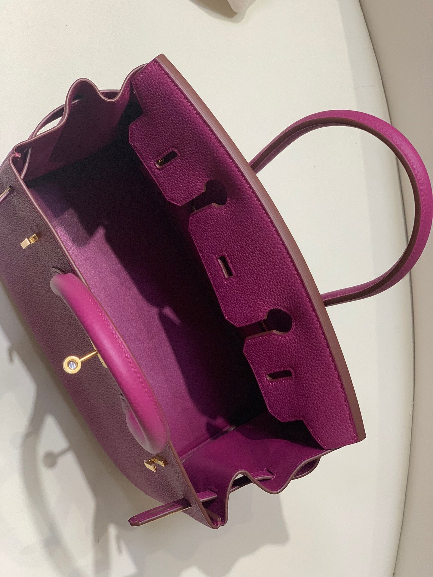 Vibrant Magenta Fuchsia Leather Top Handle Handbag with Gold-Tone Hardware