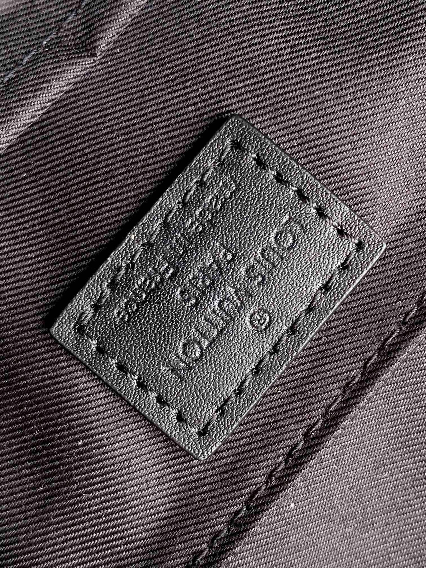 Louis Vuitton S-Lock Messenger Crossbody Bag - Matte Black Taiga Leather