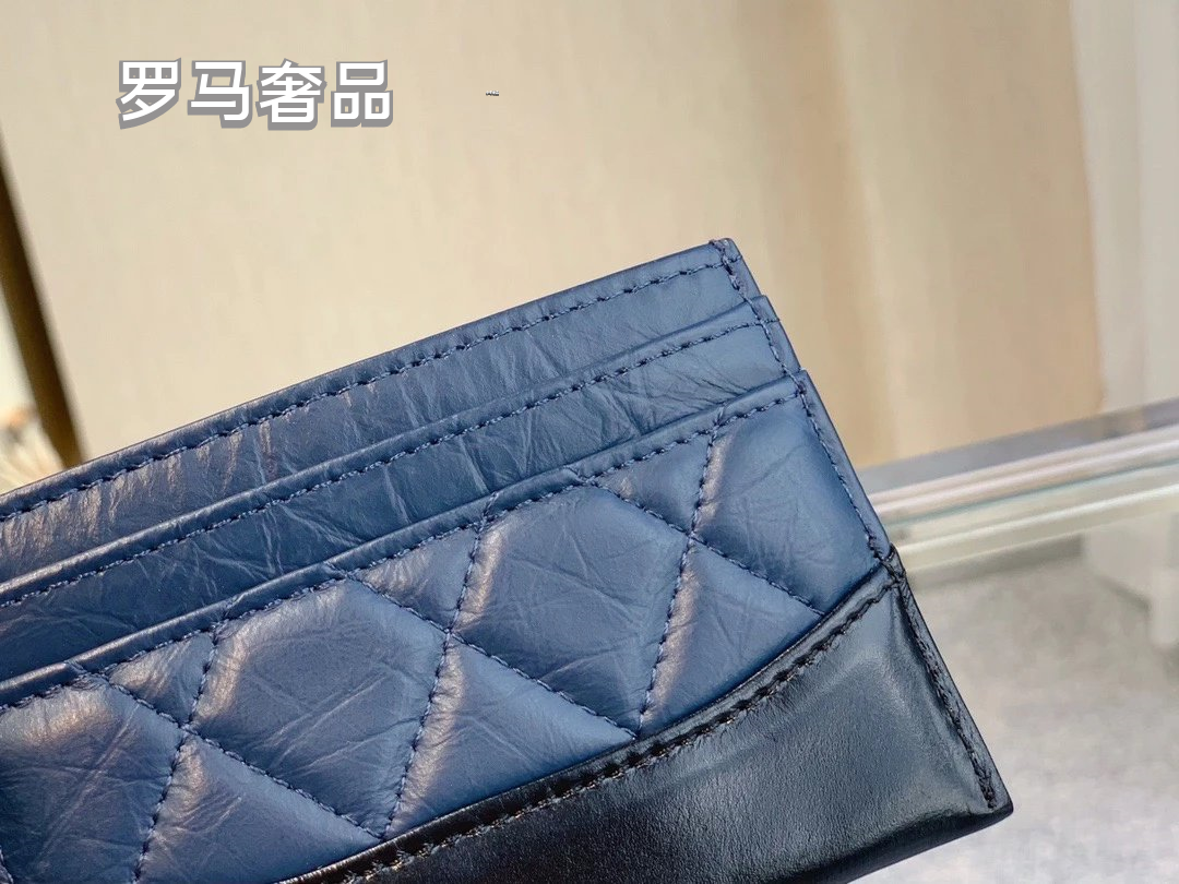 Chanel Classic Flap Quilted Card Holder - Leather CC Logo Wallet
