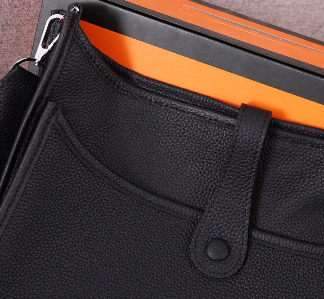 Hermès Evelyne III PM Crossbody Bag - Black Clemence Leather - Silver Hardware
