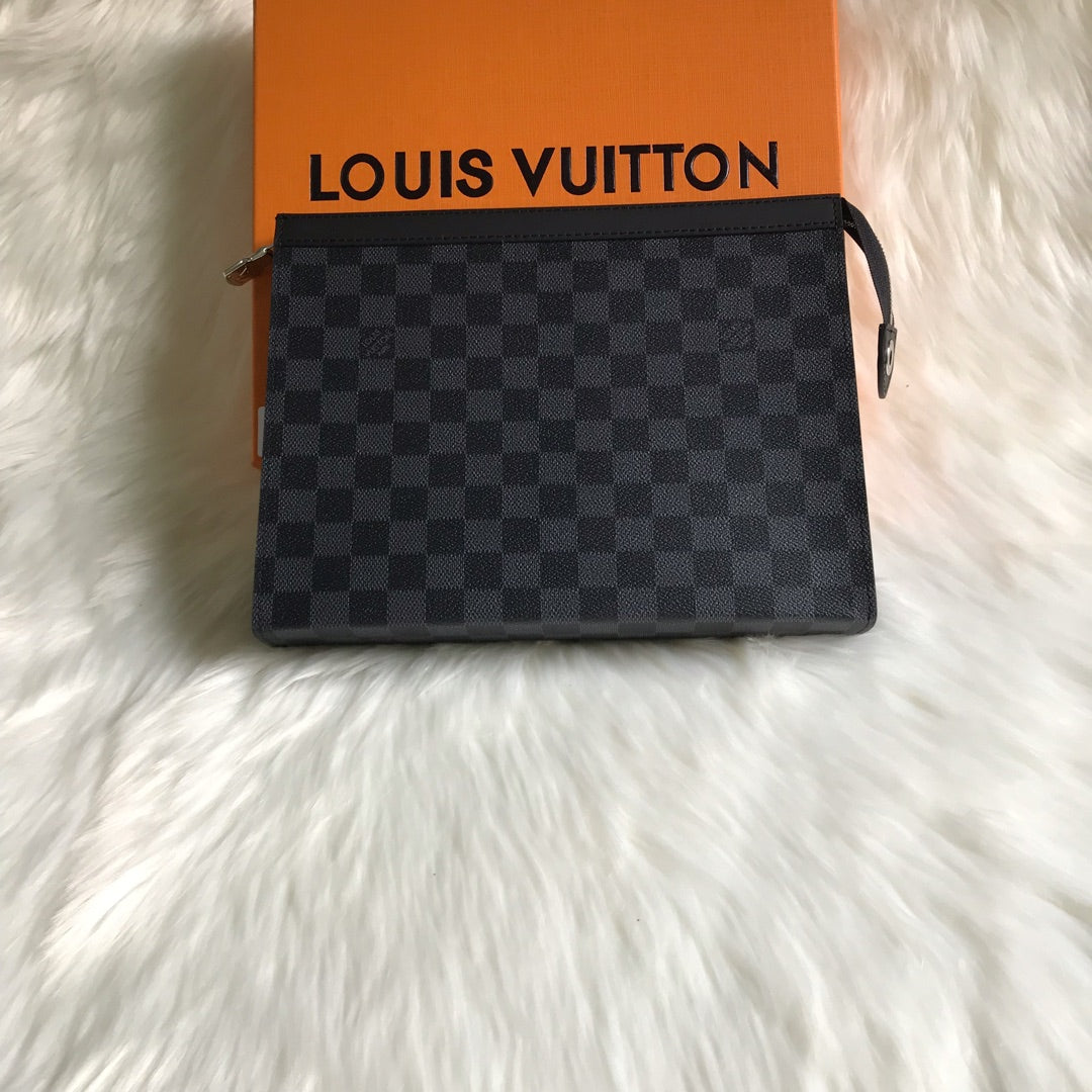 Louis Vuitton Damier Graphite Canvas Pochette Voyage MM - Grey/Black