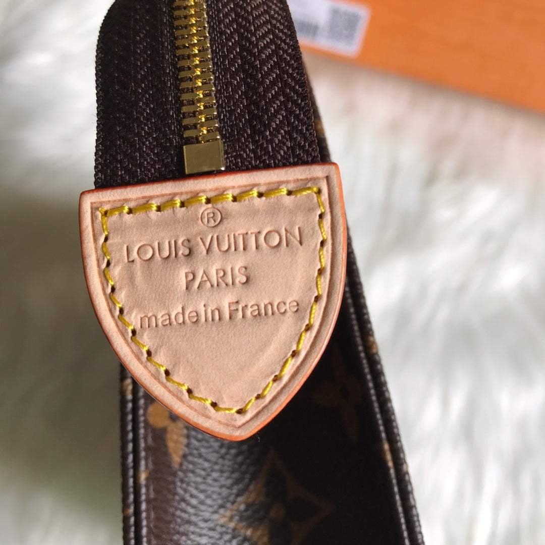 Louis Vuitton Monogram Toiletry Pouch 26 - Brown Coated Canvas