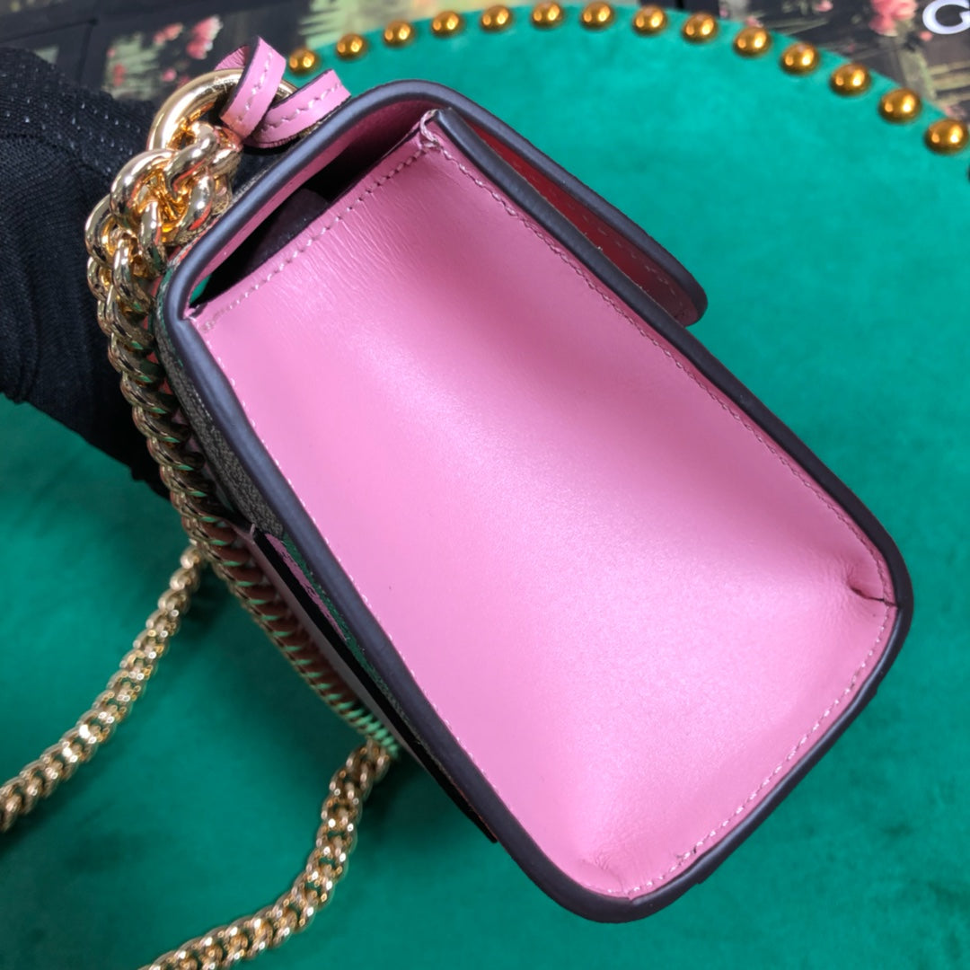 Gucci Padlock GG Supreme Strawberry Small Shoulder Bag