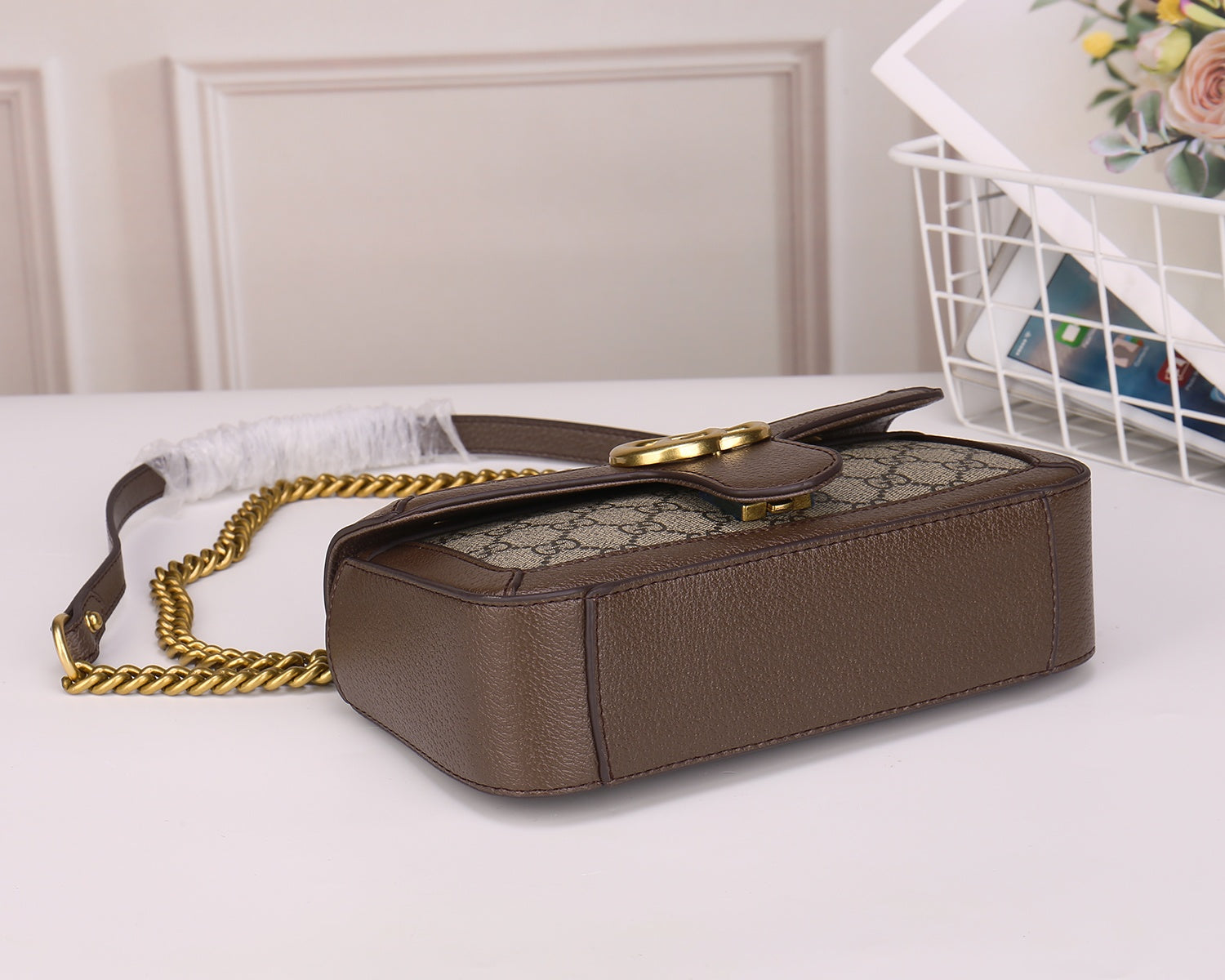 Gucci GG Marmont Small Shoulder Bag in Beige and Ebony GG Supreme Canvas