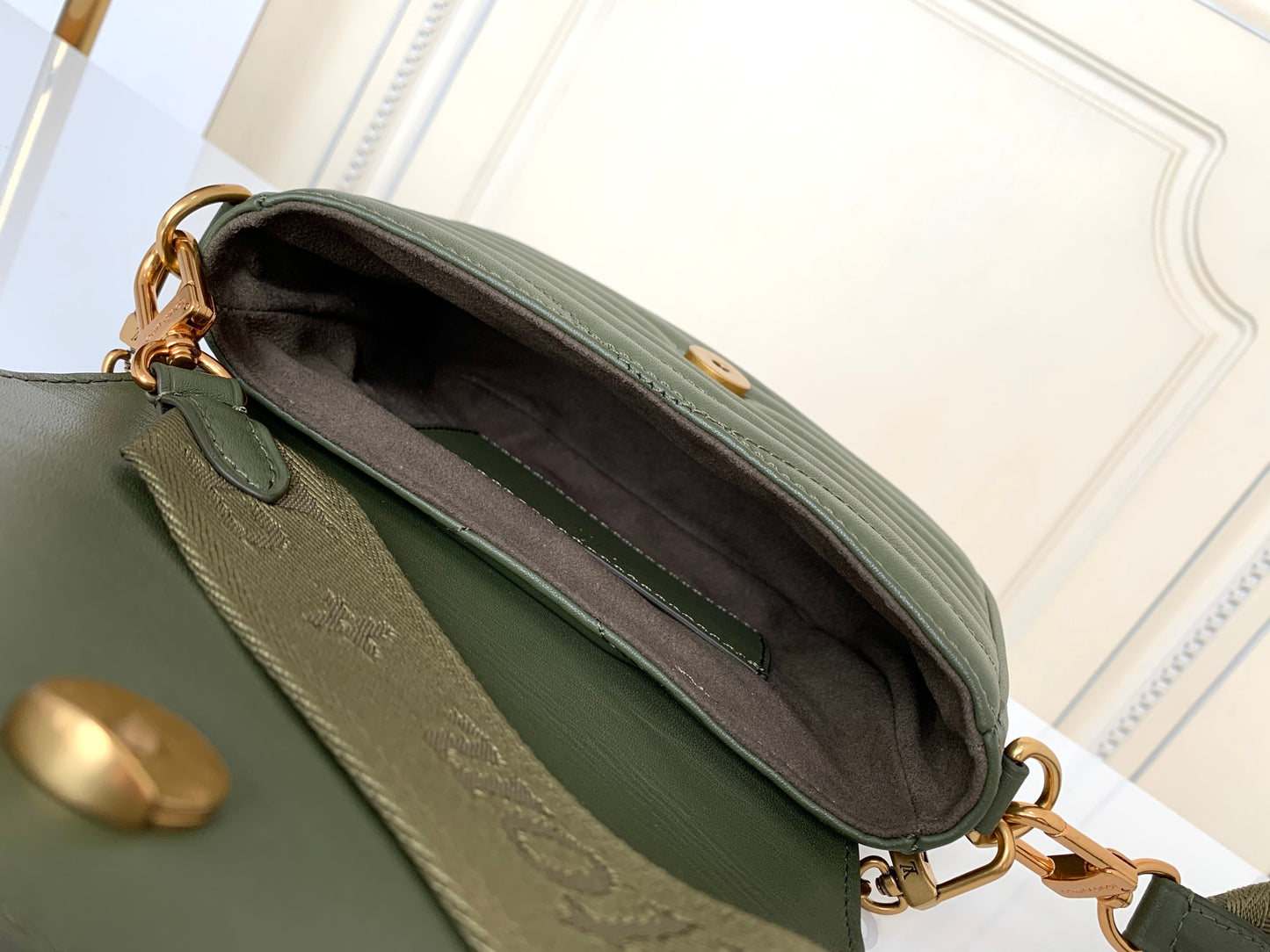 Louis Vuitton New Wave Multi-Pochette Khaki Green Quilted Leather Crossbody Bag