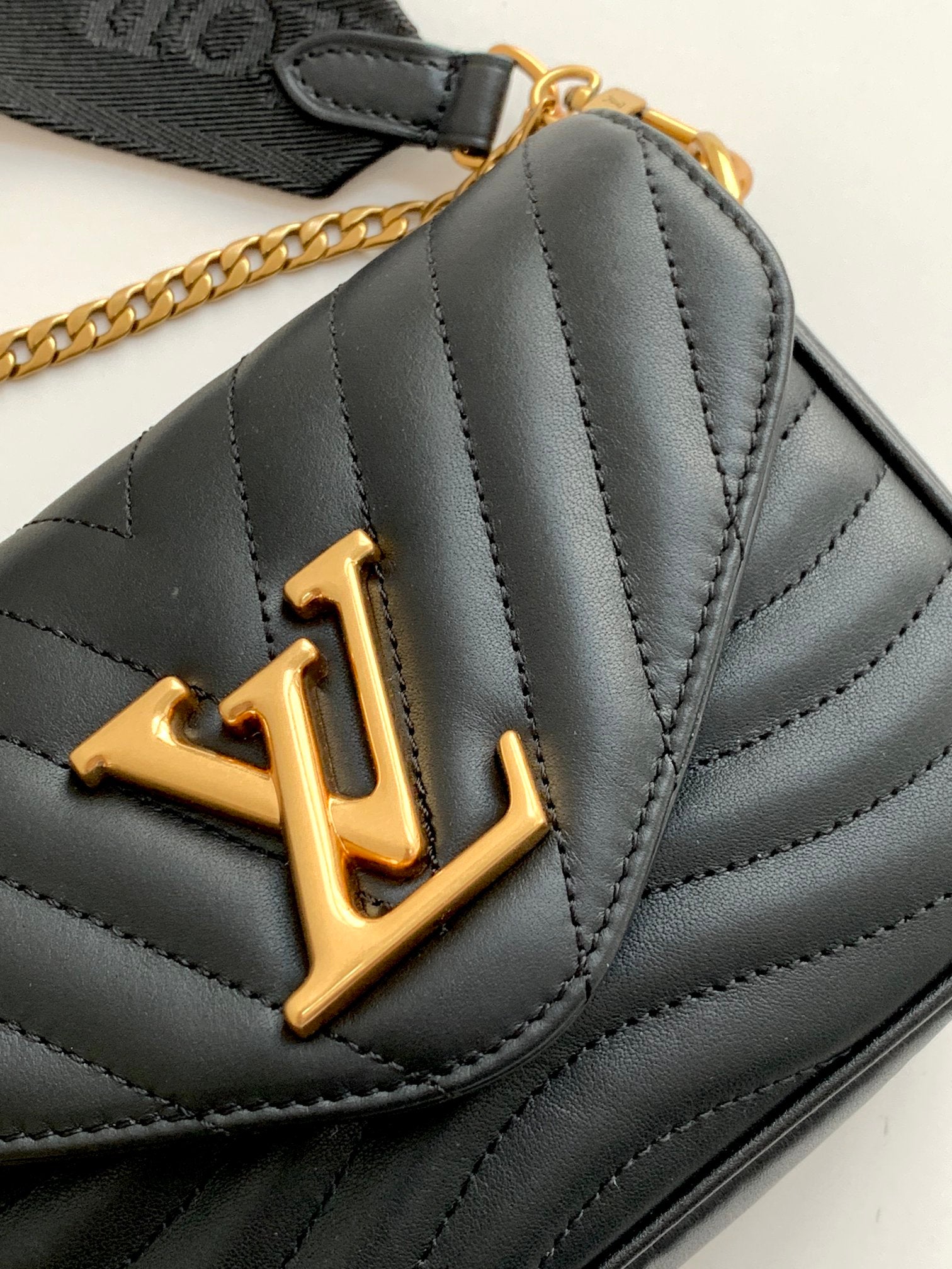 Louis Vuitton New Wave Multi Pochette Black Quilted Leather Crossbody Bag