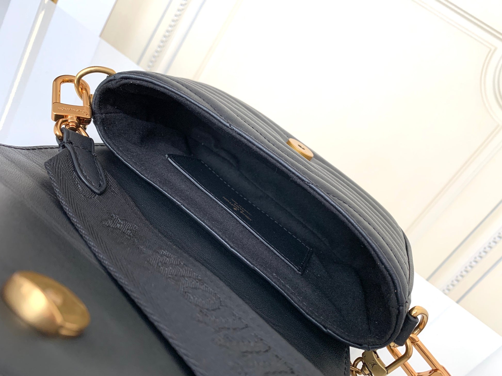 Louis Vuitton New Wave Multi Pochette Black Quilted Leather Crossbody Bag