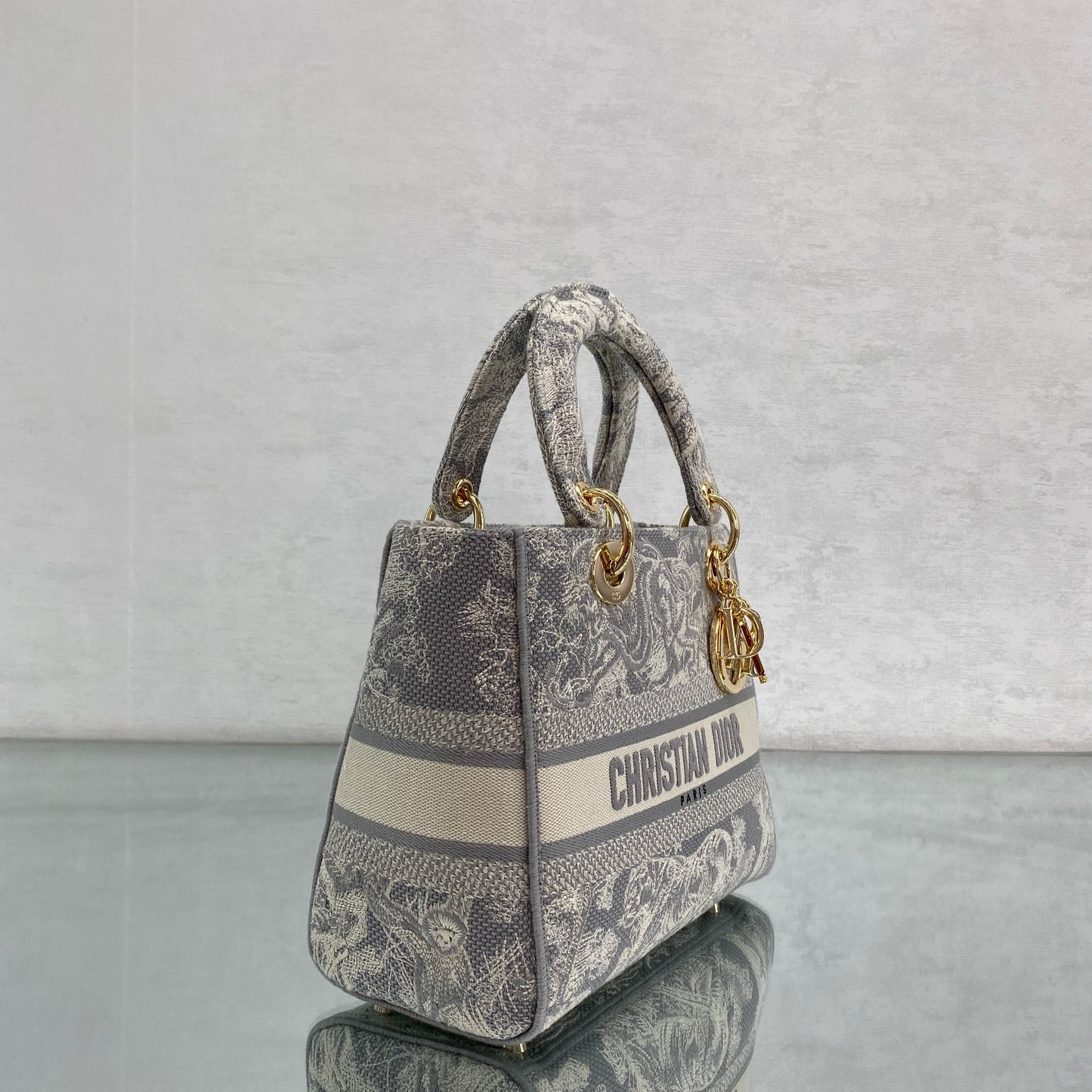 Christian Dior Medium Lady D-Lite Bag - Grey Toile de Jouy Reverse Embroidery
