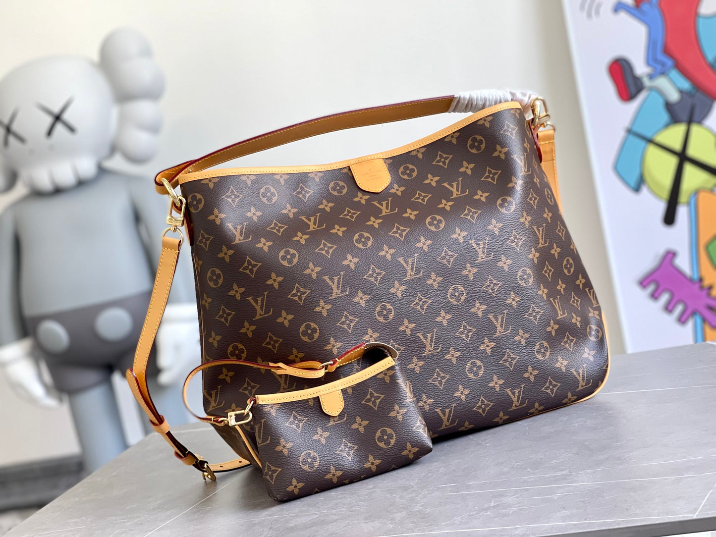 Louis Vuitton Graceful MM Monogram Canvas Shoulder Bag with Pouch