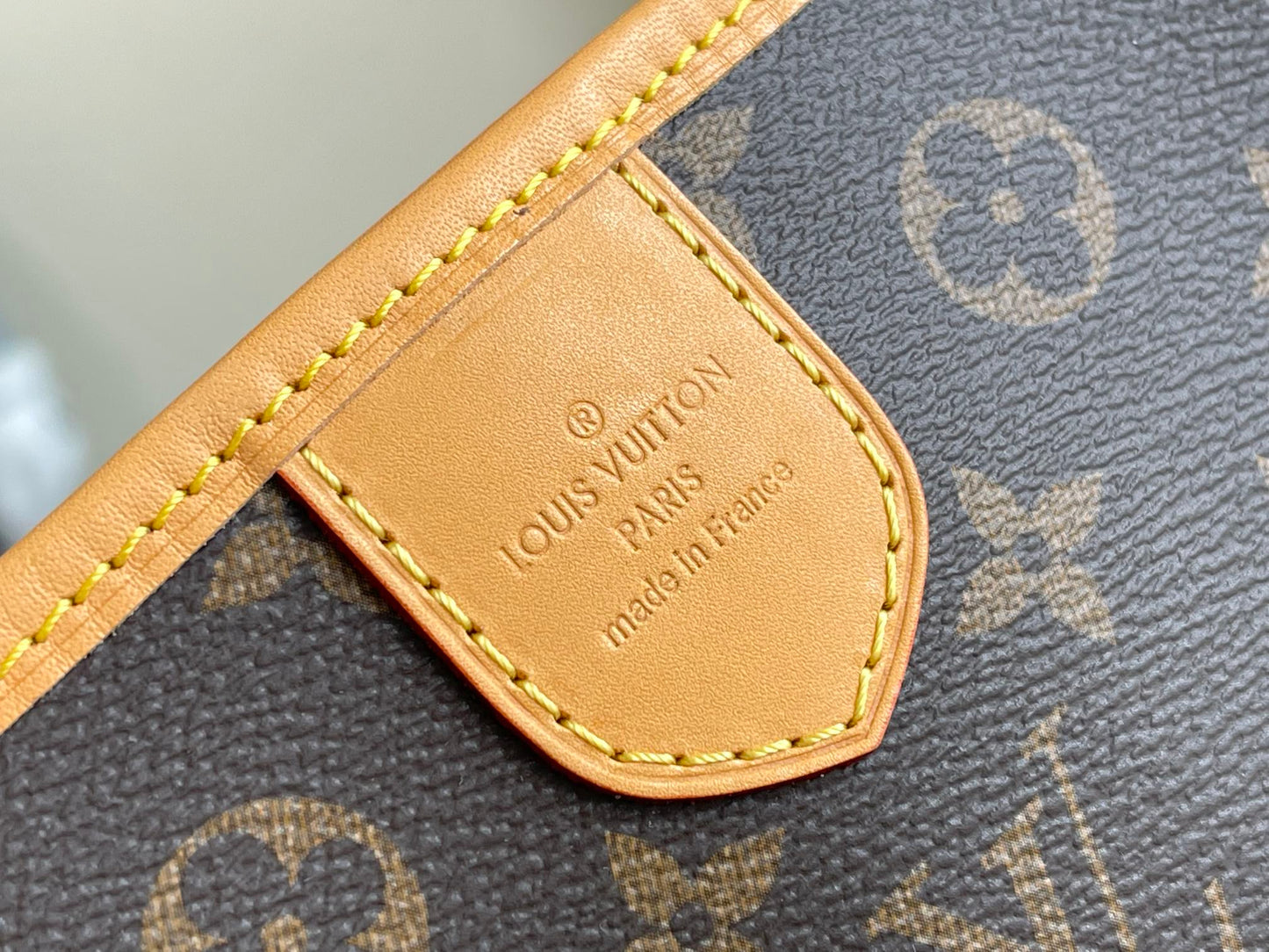 Louis Vuitton Monogram Canvas Graceful MM Hobo Bag with Pouch