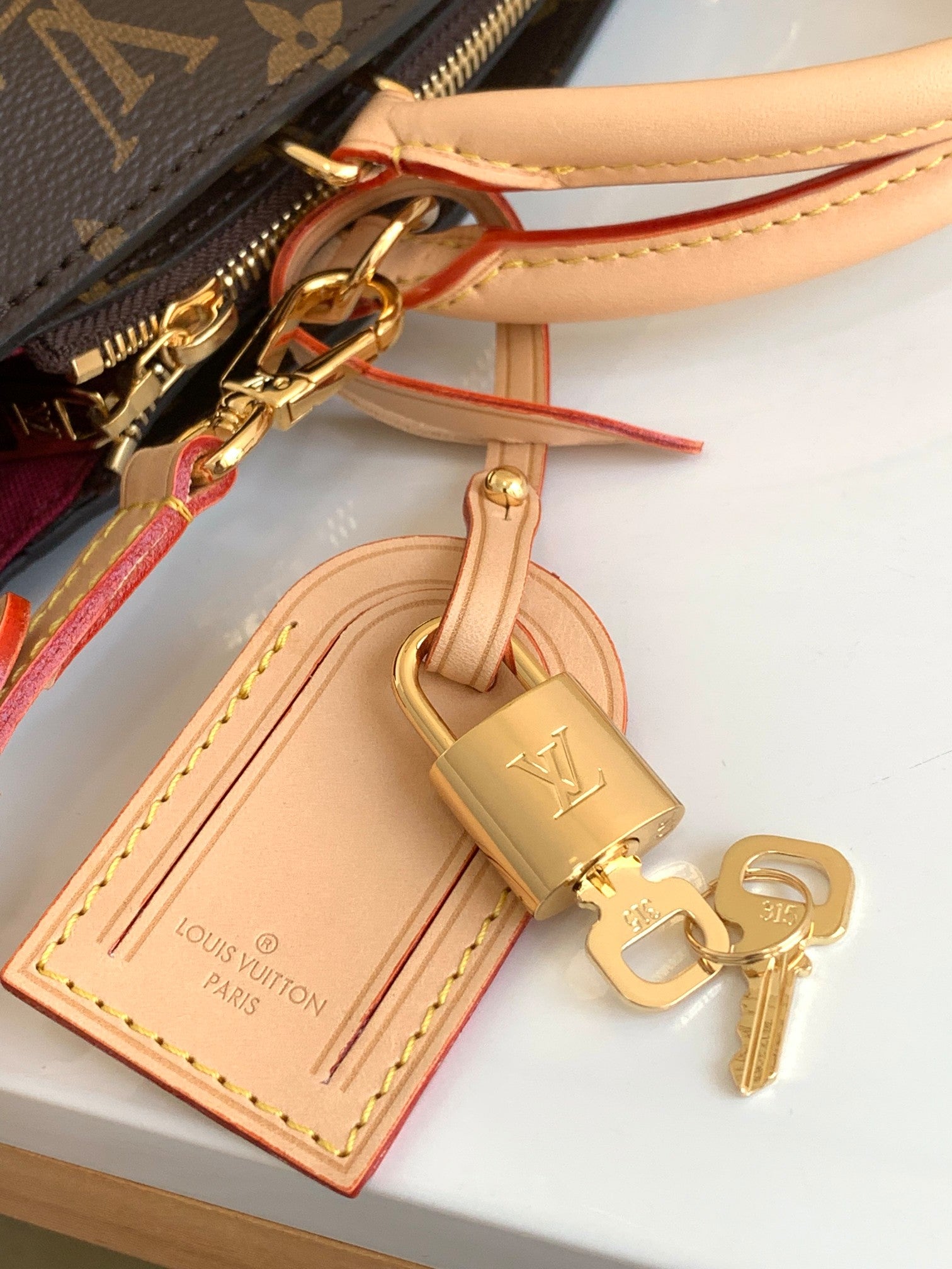 Louis Vuitton Montaigne BB Monogram Canvas Handbag - Brown