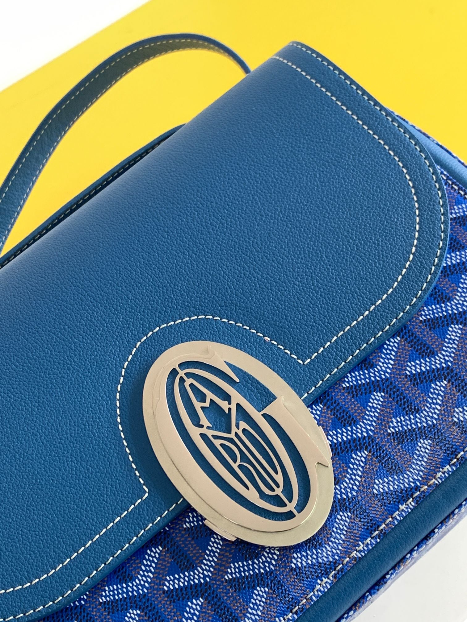 Gogy Elegant Blue Chevron Print Leather Crossbody Shoulder Bag