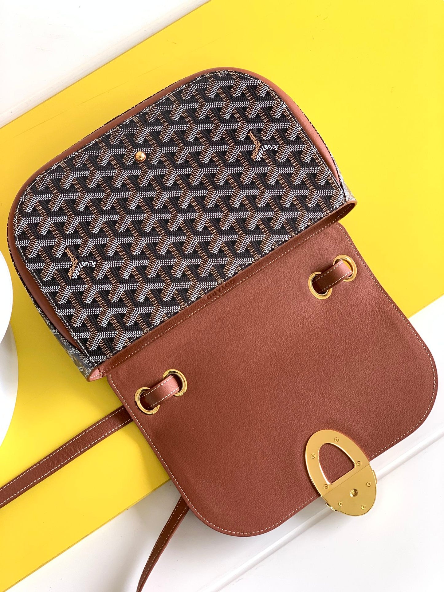 Gogy Vintage Chevron Pattern Brown Leather Crossbody Shoulder Bag