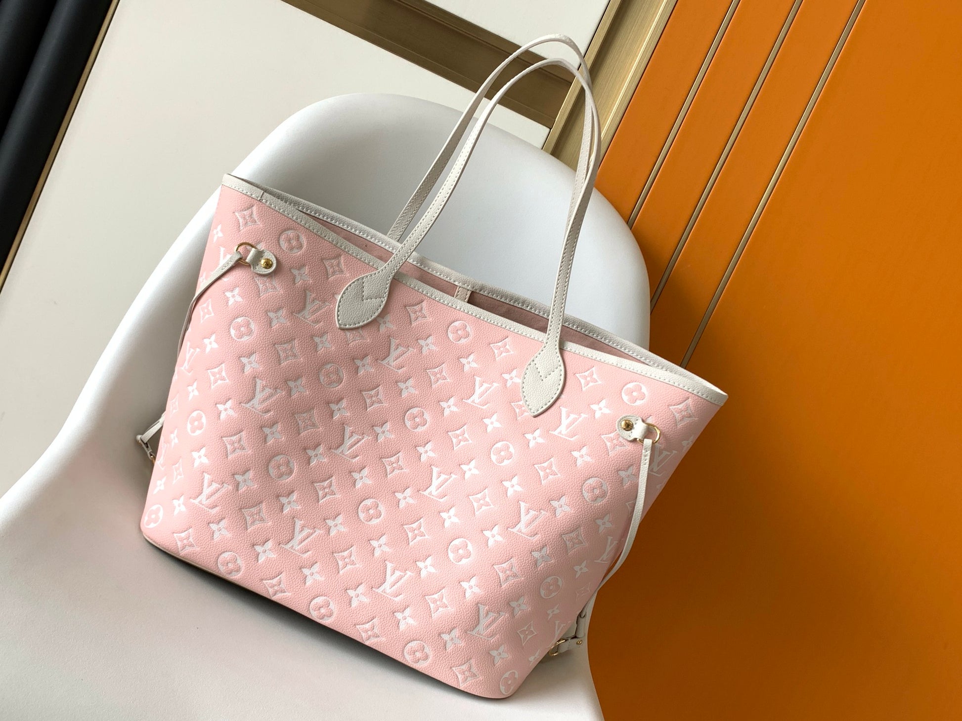 Louis Vuitton Neverfull MM Monogram Canvas Tote Bag - Khaki/Beige