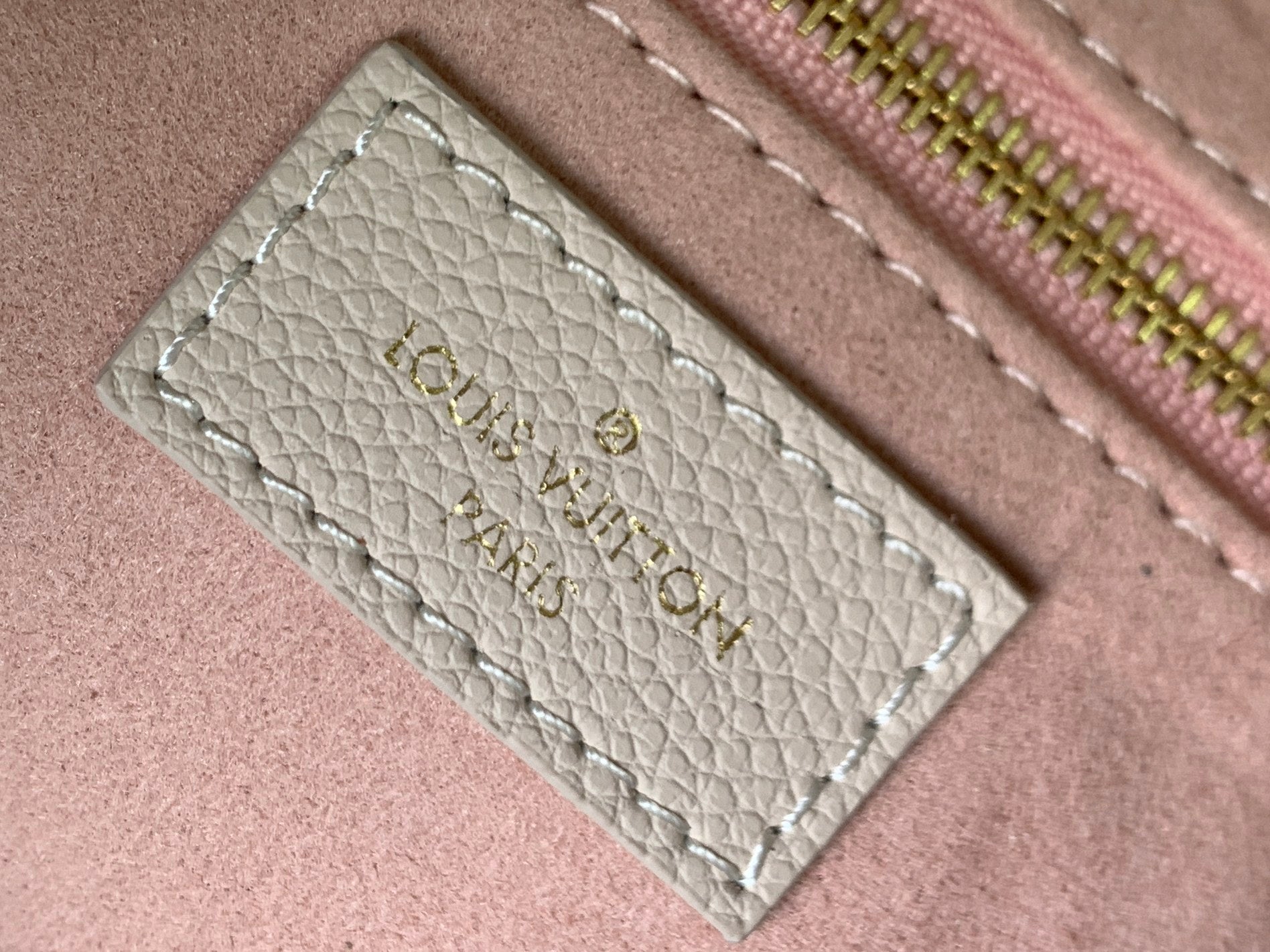 Louis Vuitton Neverfull MM Monogram Canvas Tote Bag - Khaki/Beige