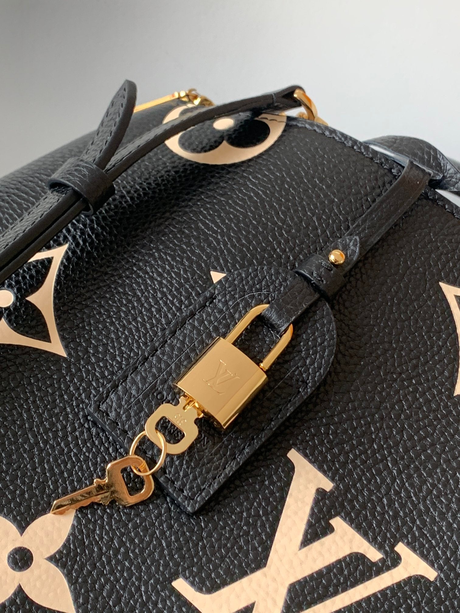 Louis Vuitton Speedy Bandoulière 25 Monogram Empreinte Leather Bag