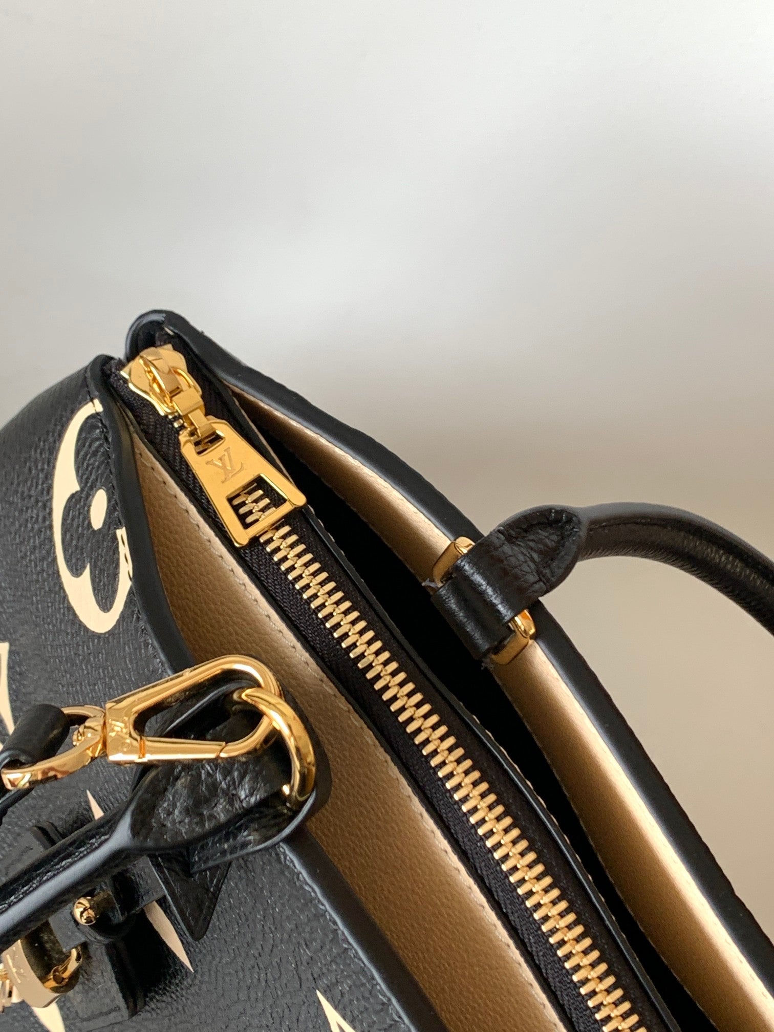 Louis Vuitton Speedy Bandoulière 25 Monogram Empreinte Leather Bag
