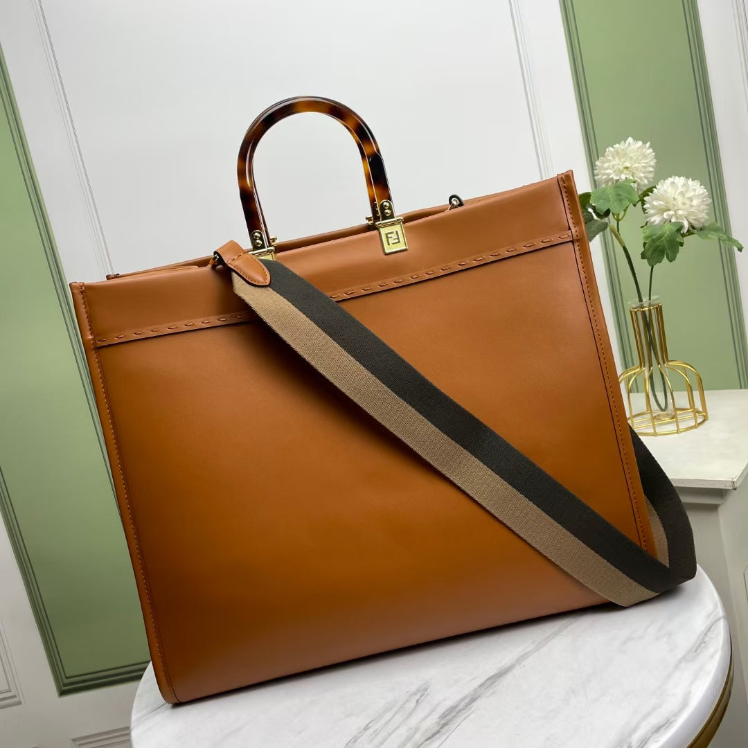 Fendi Sunshine Large Leather Tote Bag - Brown