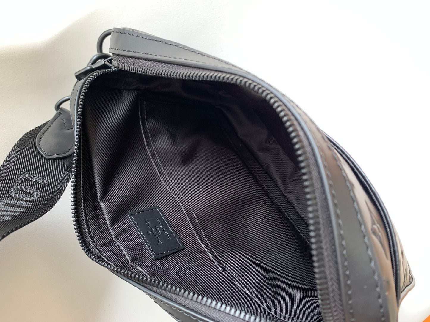 Louis Vuitton Black Embossed Leather Crossbody Messenger Bag with Coin Pouch