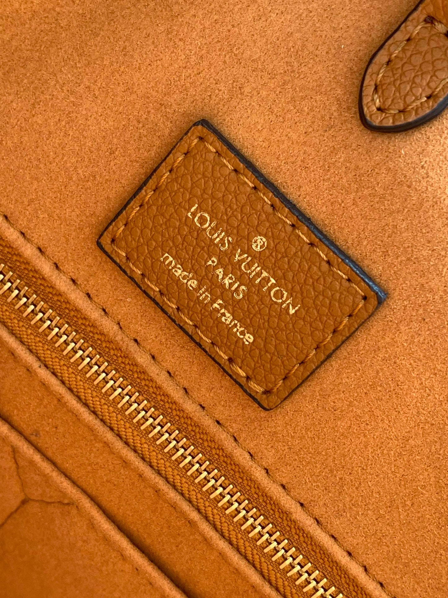Louis Vuitton OnTheGo MM Monogram Empreinte Leather Tote Bag - Arizona/Beige