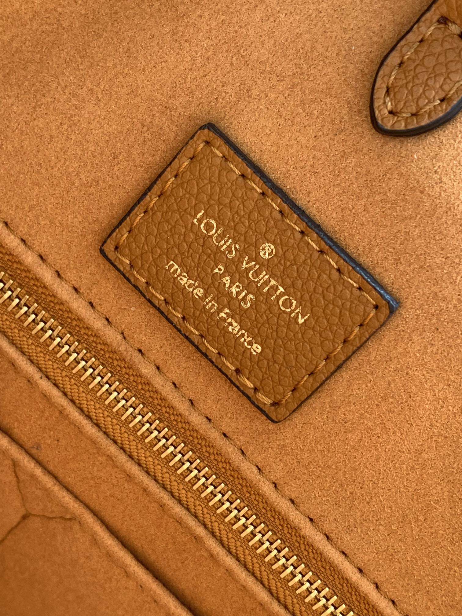 Louis Vuitton OnTheGo MM Monogram Empreinte Leather Tote Bag - Arizona/Beige