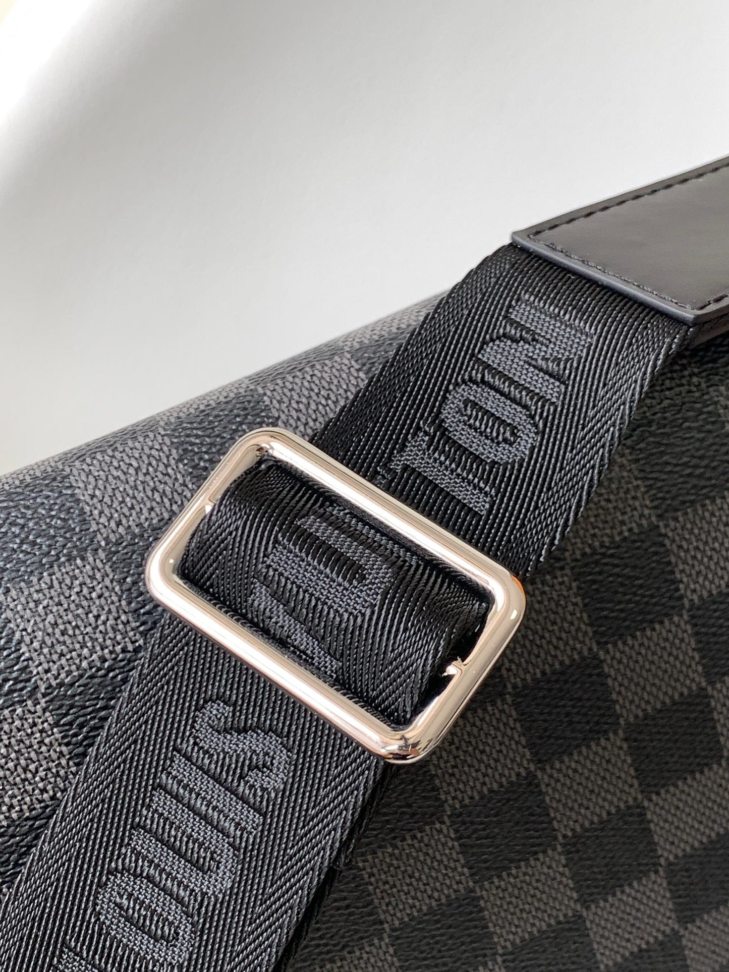 Louis Vuitton District PM Messenger Bag - Damier Graphite Canvas - Grey/Black