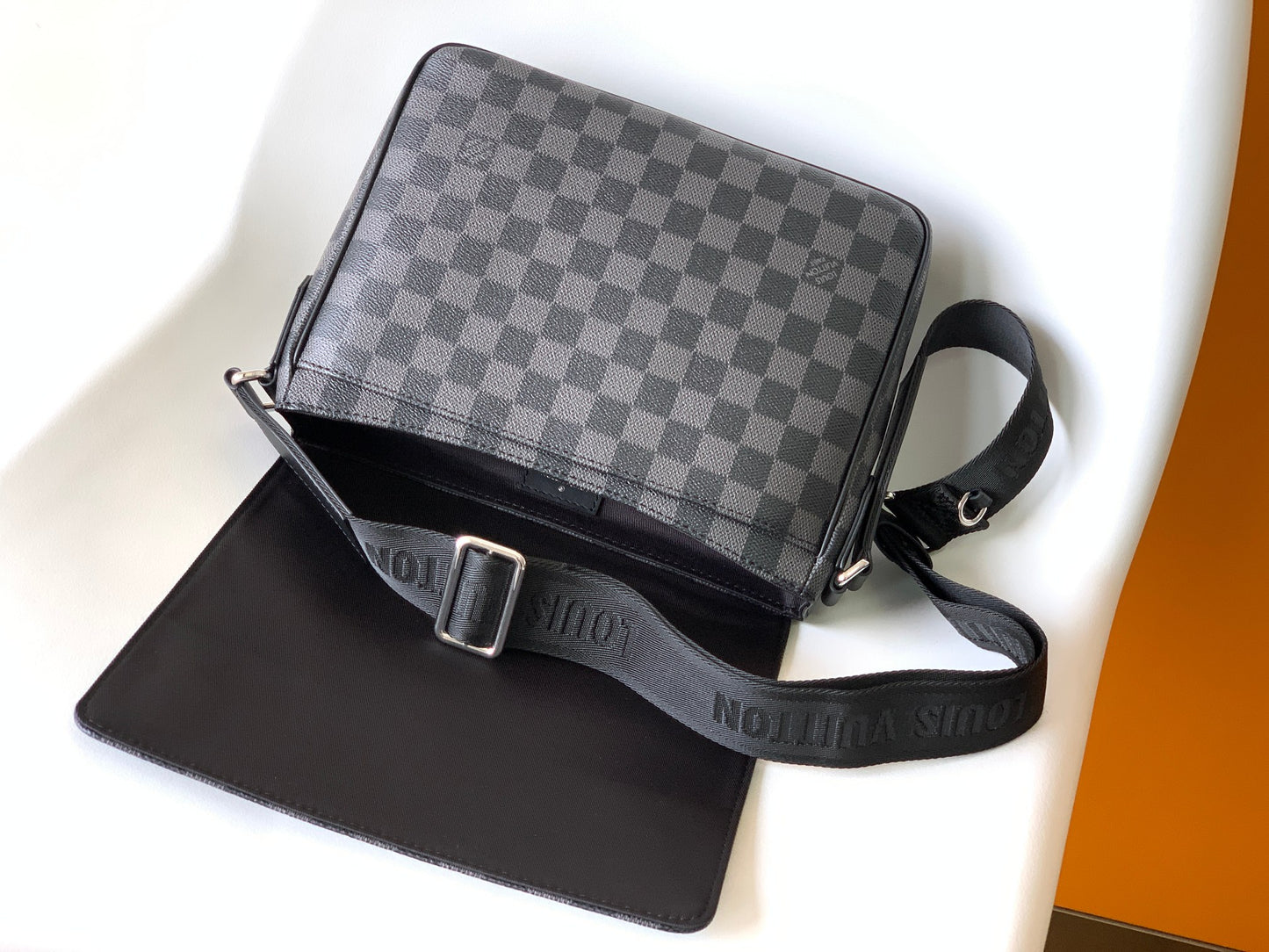 Louis Vuitton District PM Messenger Bag - Damier Graphite Canvas - Grey/Black
