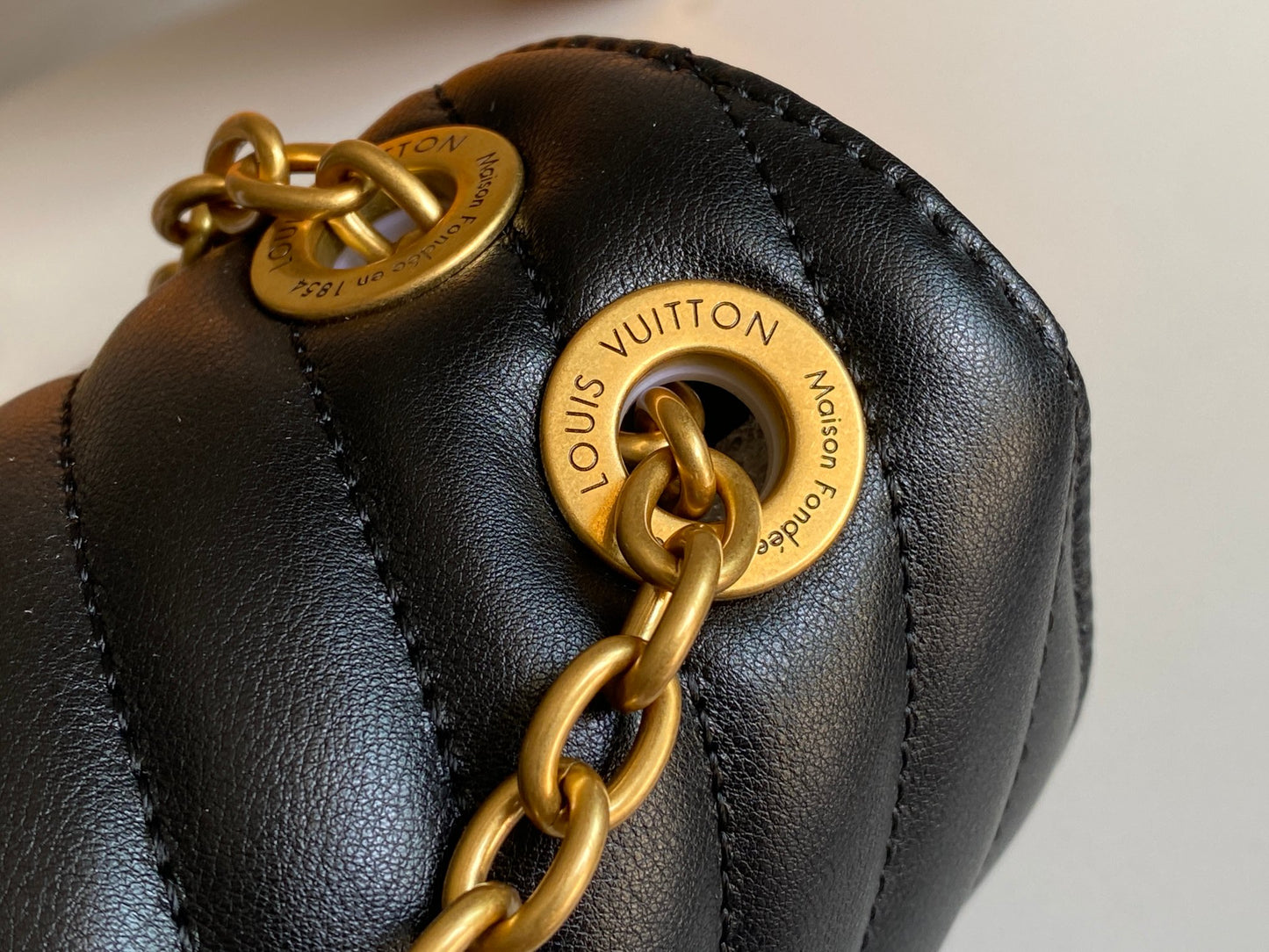 Louis Vuitton New Wave Chain Bag MM - Black Quilted Calf Leather