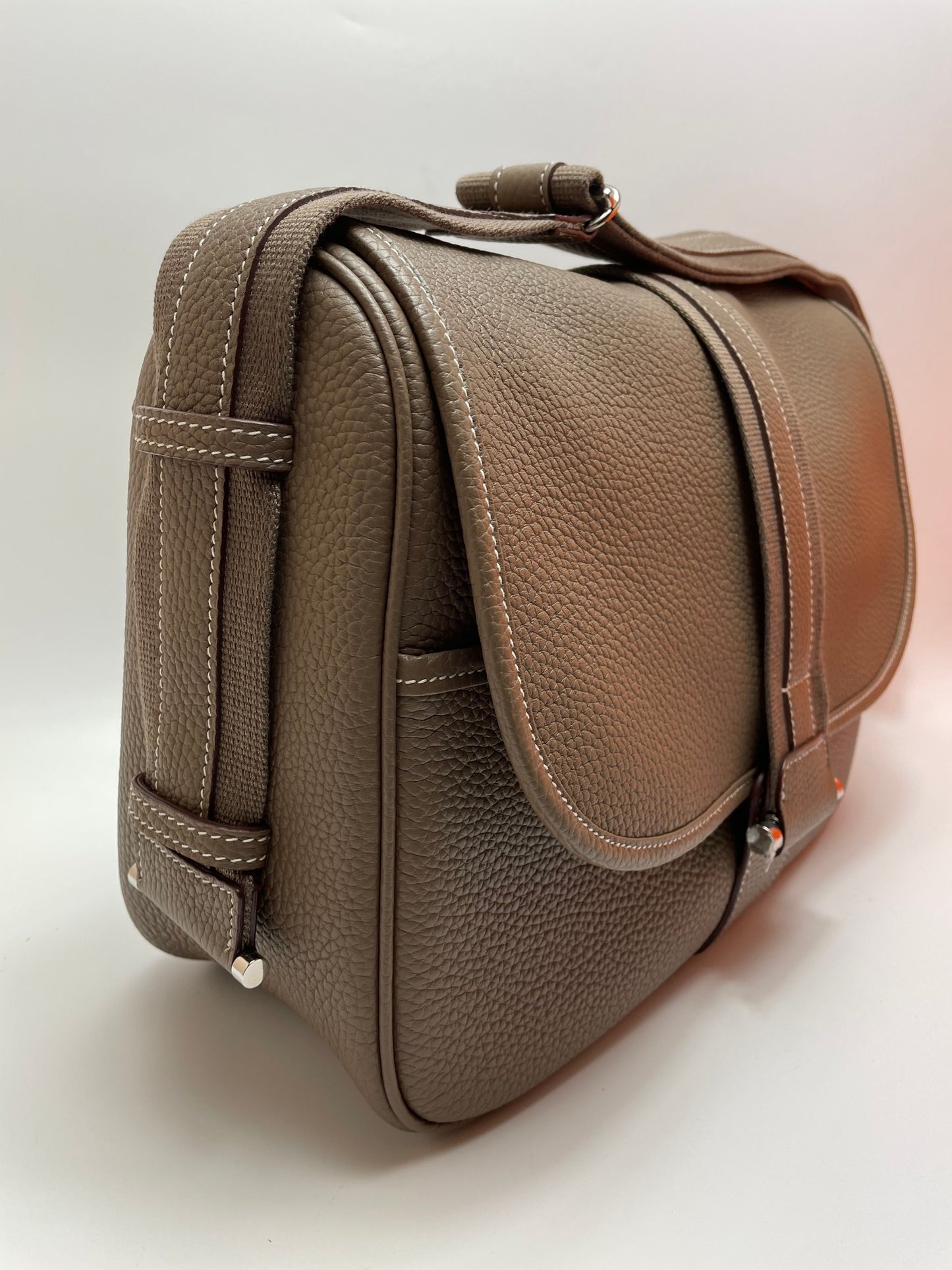 Hermès Jypsiere 28 Shoulder Bag - Taupe Clemence Leather with Palladium Hardware