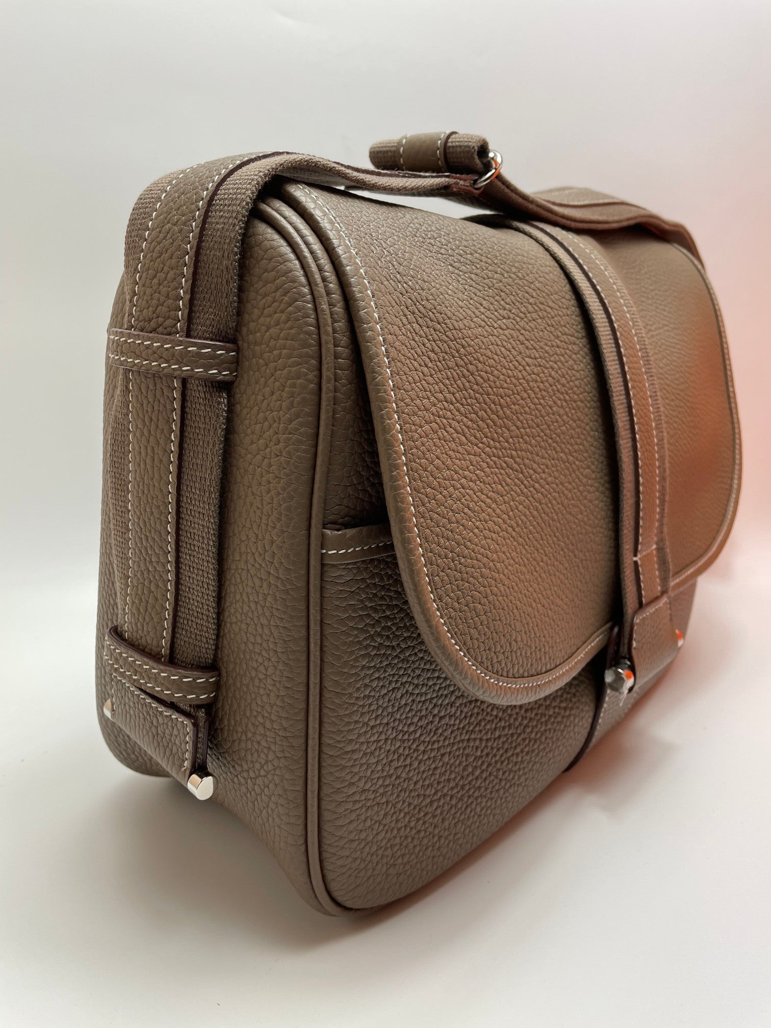 Hermès Jypsiere 28 Shoulder Bag - Taupe Clemence Leather with Palladium Hardware