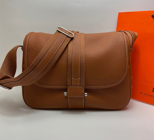 Hermès Jypsiere Style Leather Messenger Bag - Tan Brown