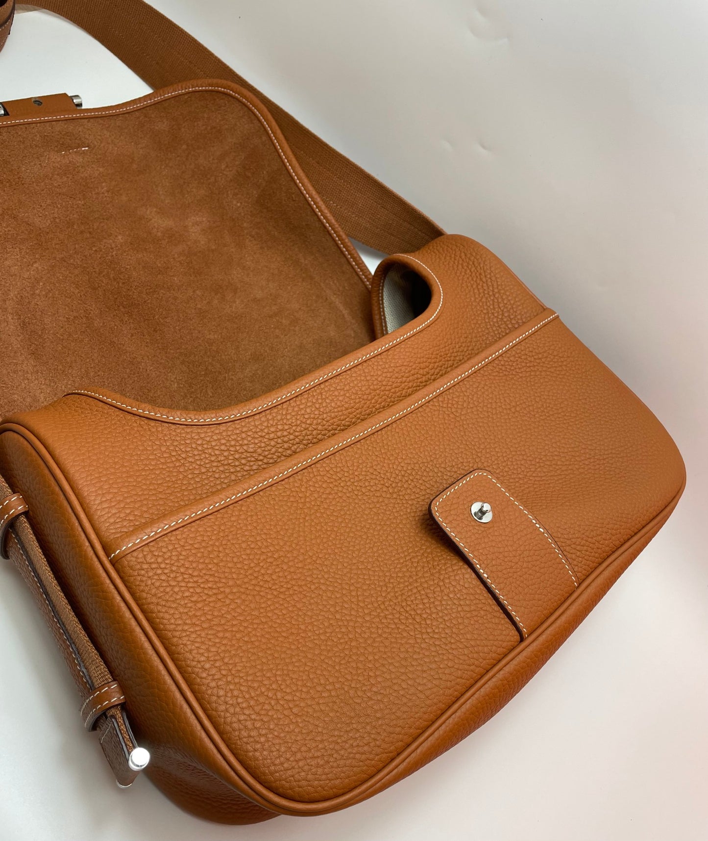 Hermès Jypsiere Style Leather Messenger Bag - Tan Brown