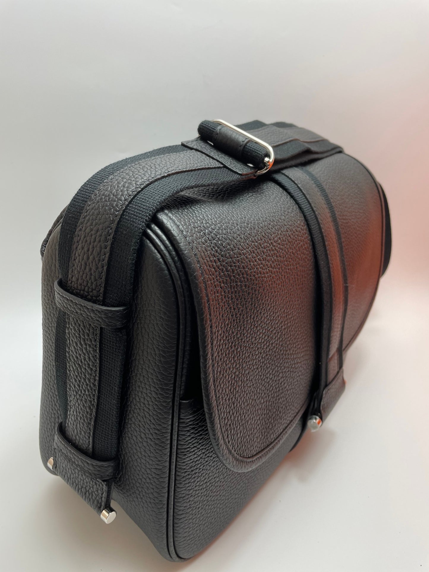 Hermès Black Leather Steve Light Messenger Bag